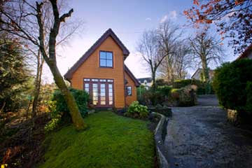 Boathouse Chalet - Front