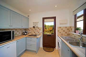 Boathouse Chalet - Kitchen